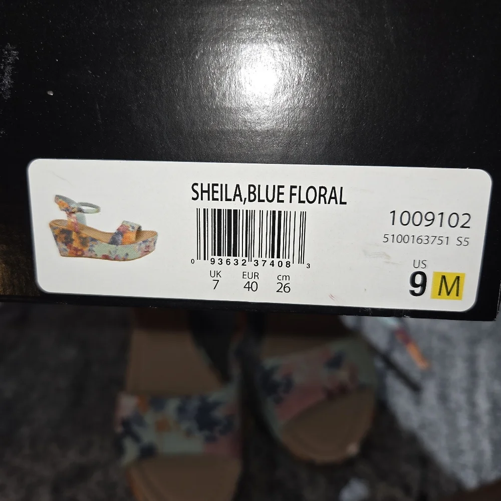Fergalicious Floral Espadrille Wedge Sandals in Light Blue, Orange, Navy